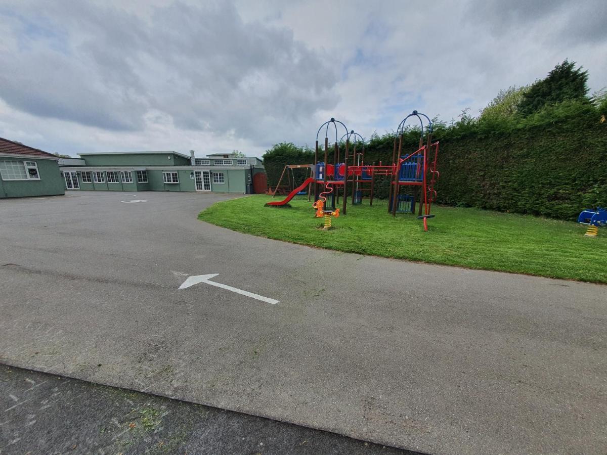 Rustic Pods Riverview Holiday Park Lincoln Exterior photo